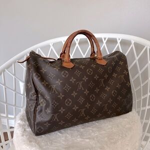 Louis Vuitton Vintage Monogram Speedy 35